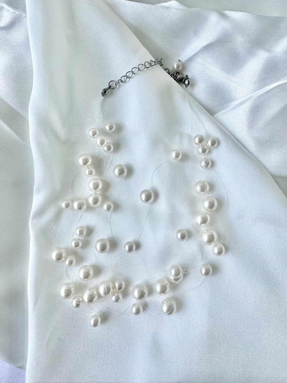 Illusion Pearl Choker Necklace