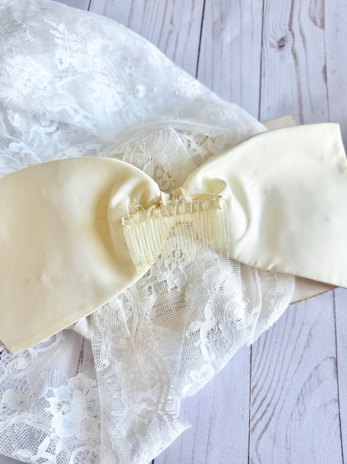 1960s Vintage Bridal Hair Bow