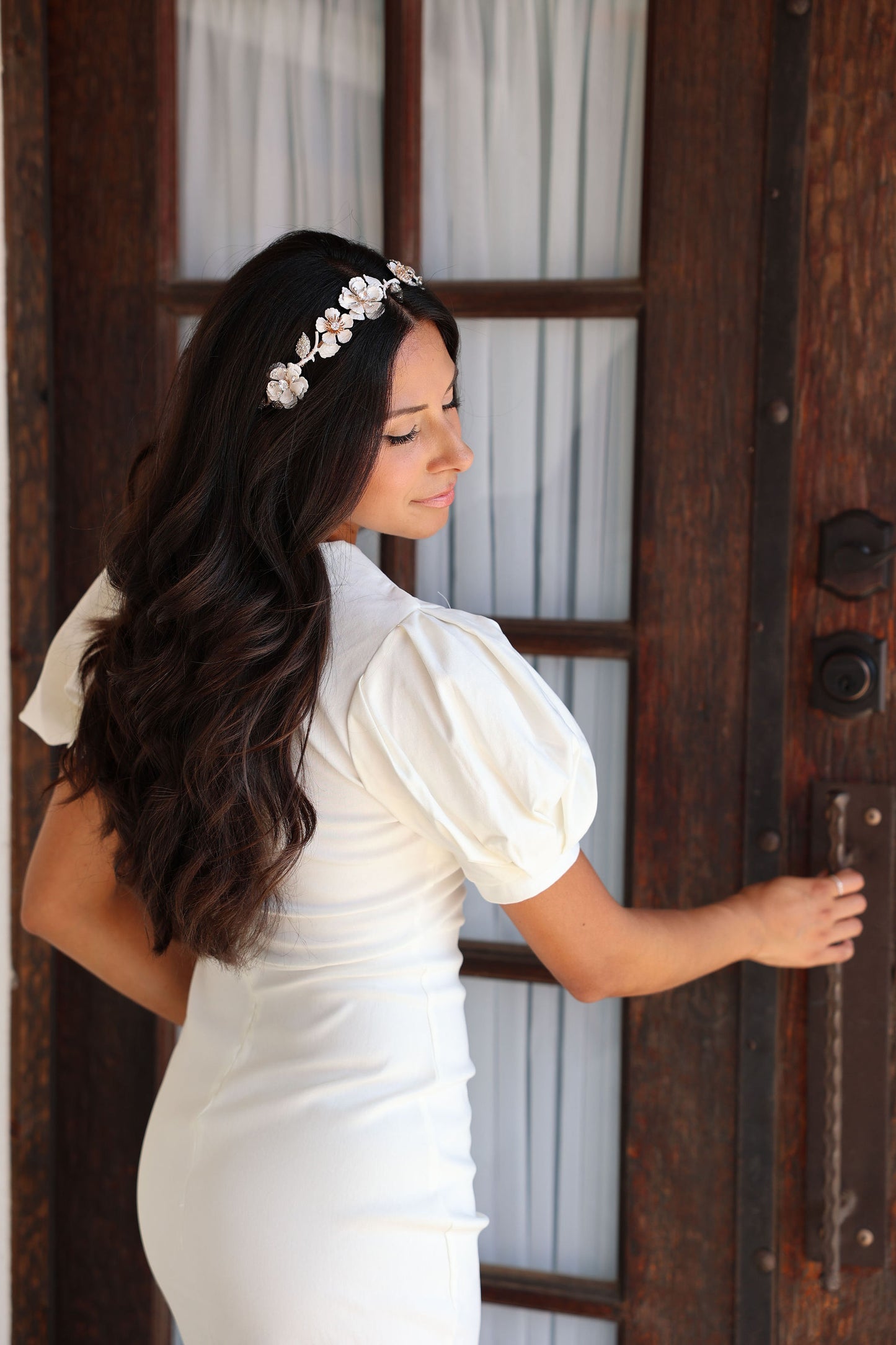Bride wearing vintage short wedding dress