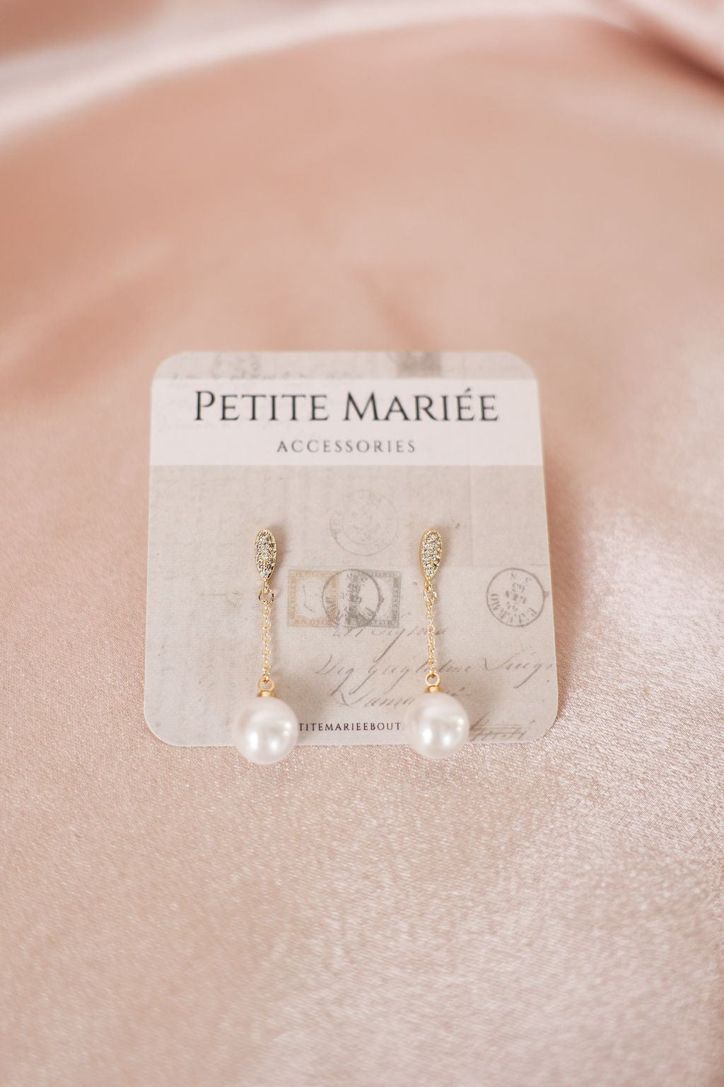 Simple Pearl Wedding Earring