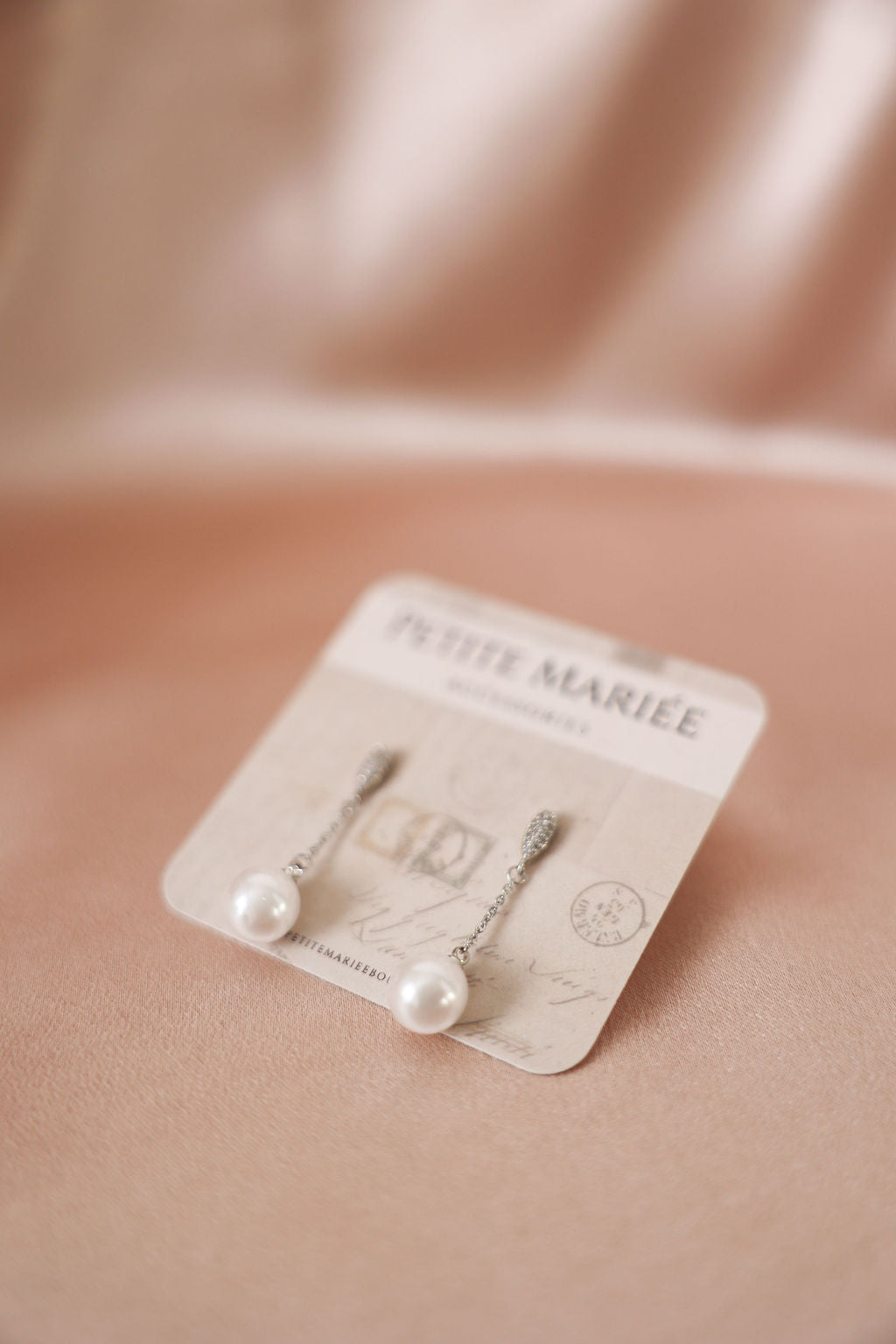 Simple Pearl Wedding Earring