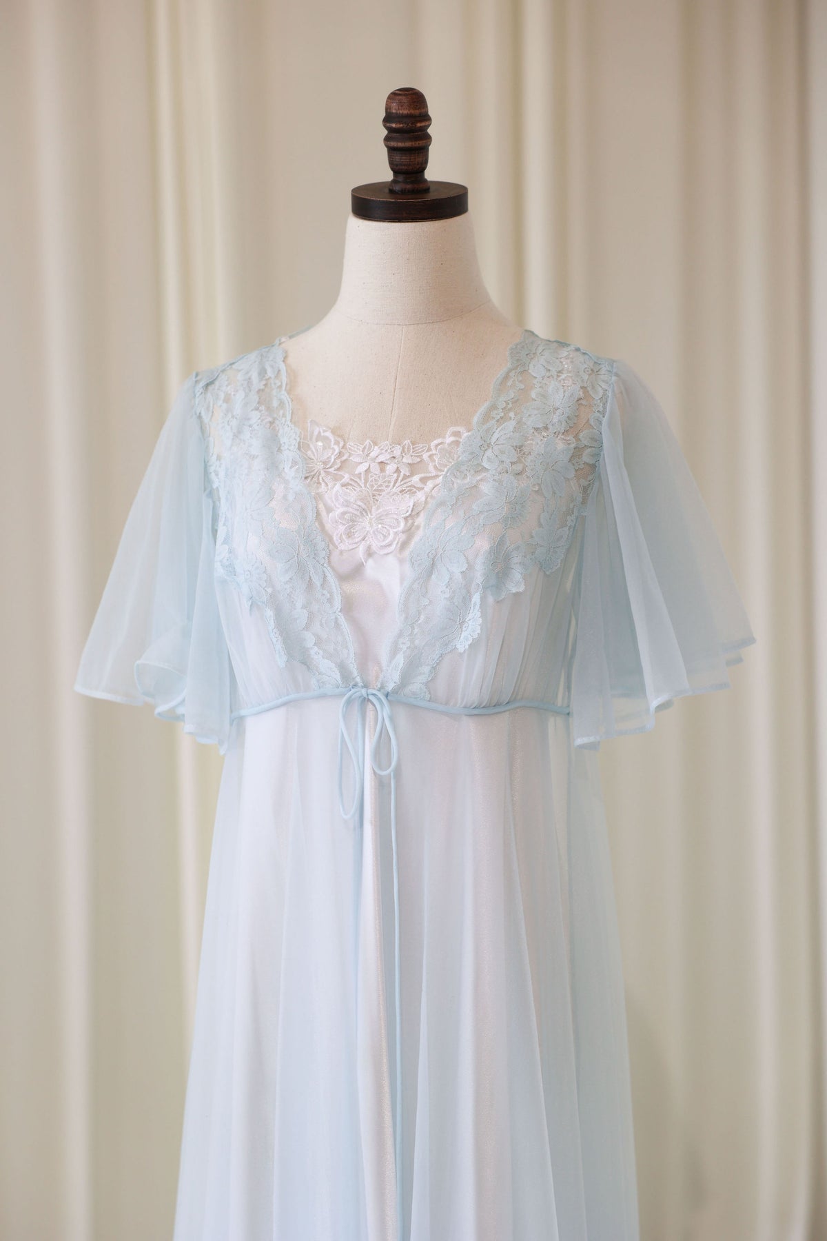 A light blue vintage bridal getting ready robe