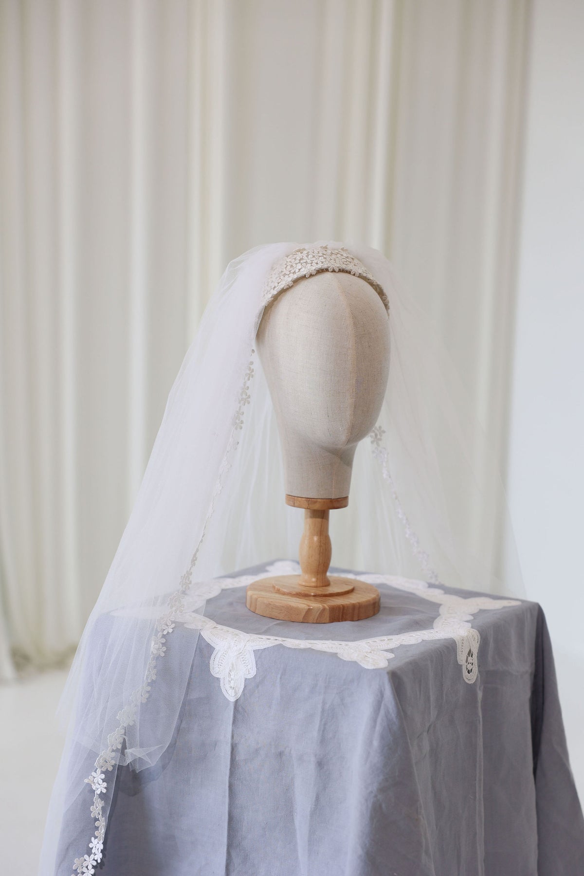 1960s vintage floral cap style wedding veil