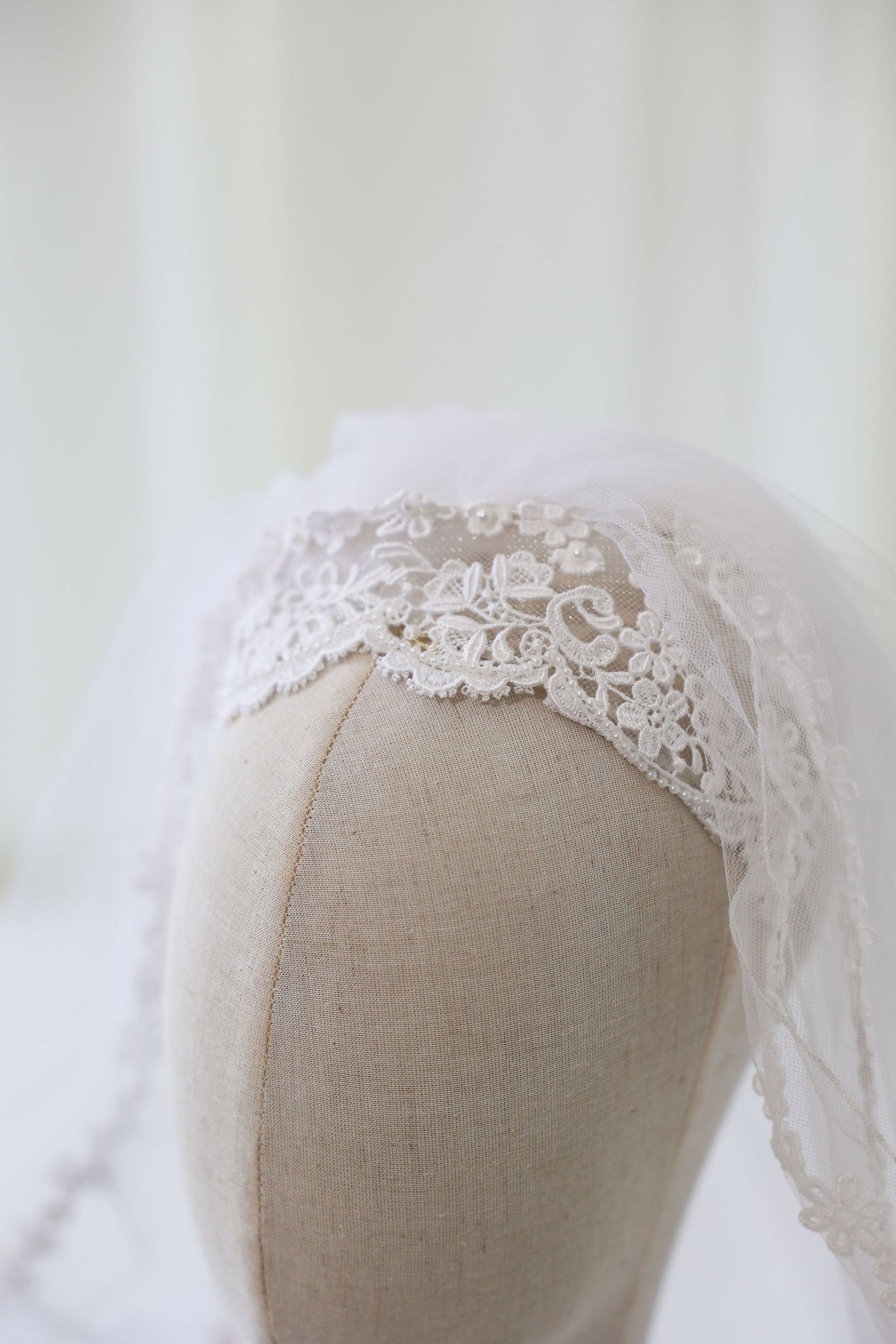 Mabel Vintage Lace Cap Veil