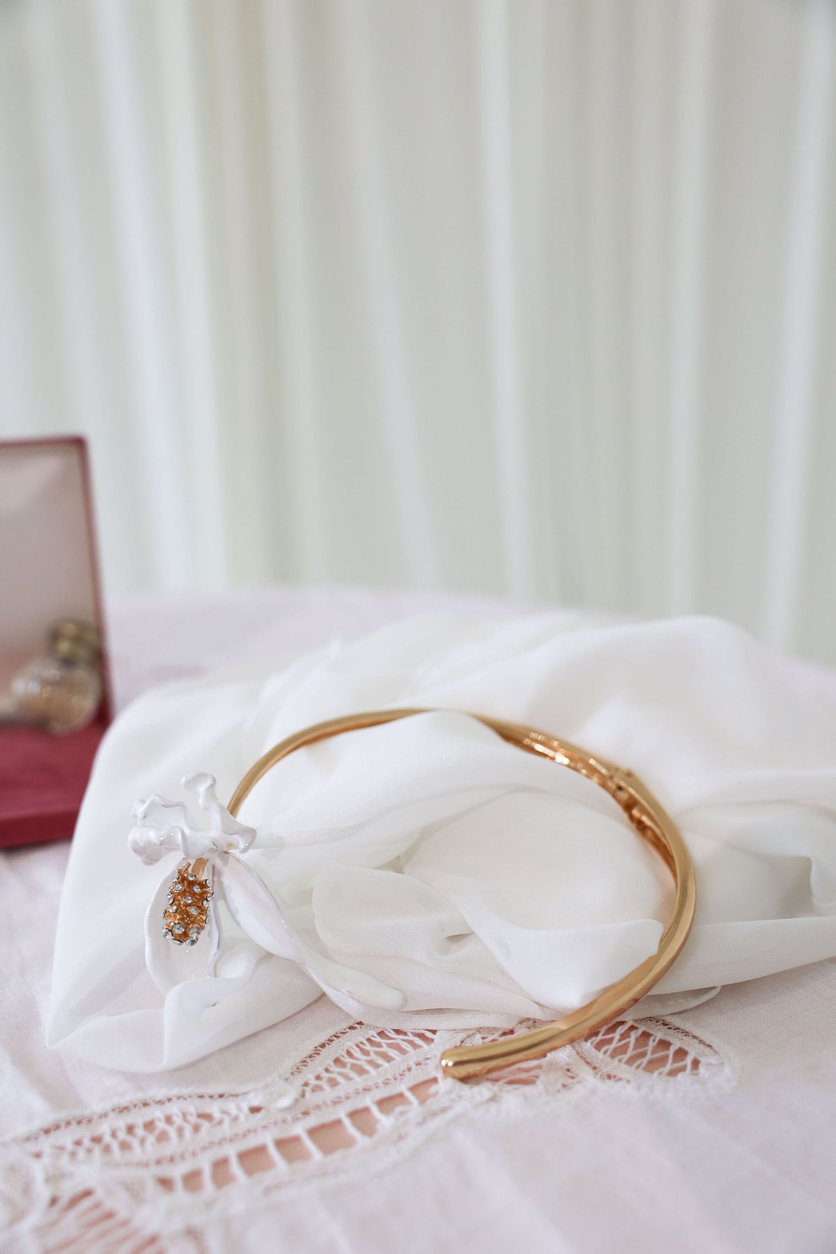 Lily Floral Choker Necklace For Brides