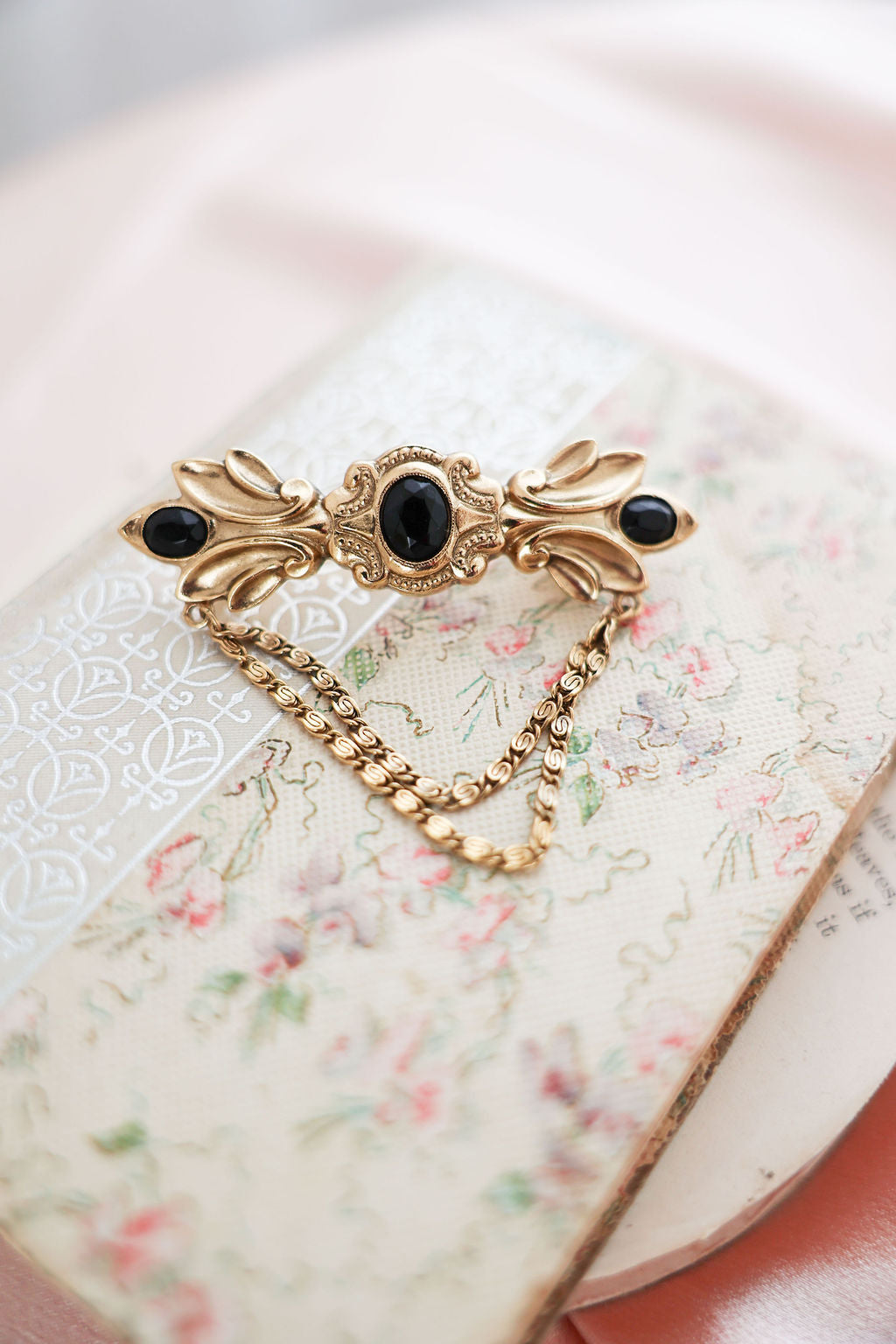 Vintage Bridal Hair Accessory with Black Gemstones