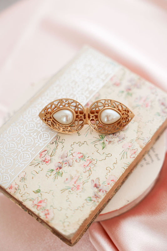 Vera Vintage Pearl Hairpiece