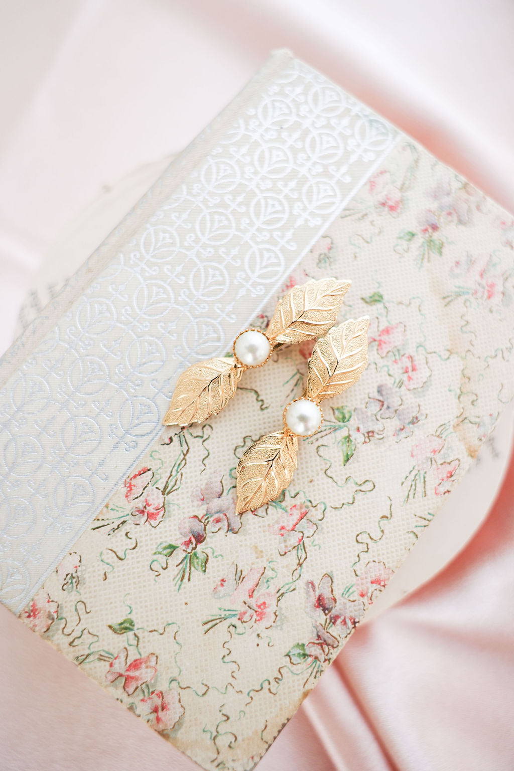 Set of 2 vintage bridal hair pins