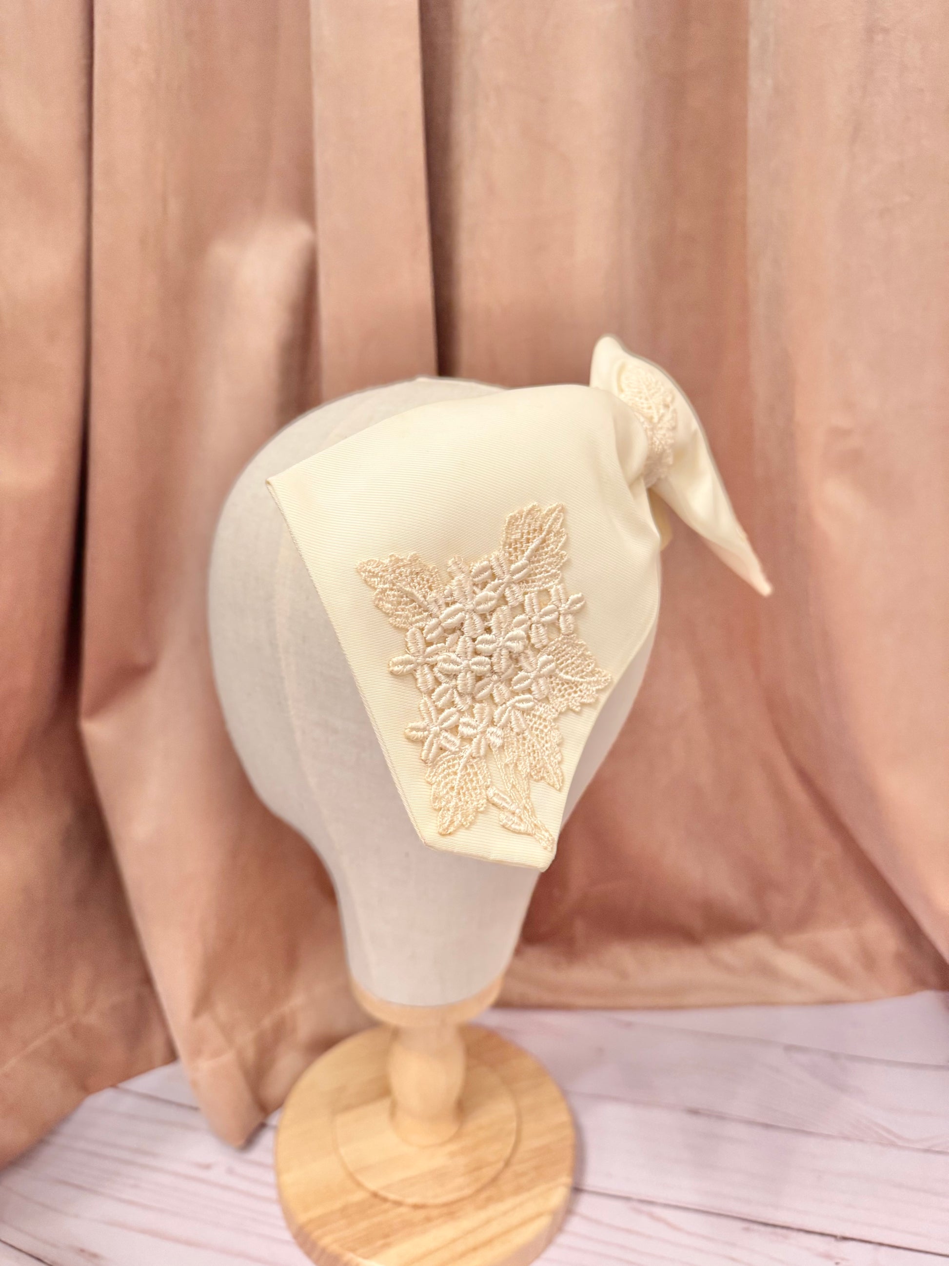 1960s Vintage Bridal Hair Bow