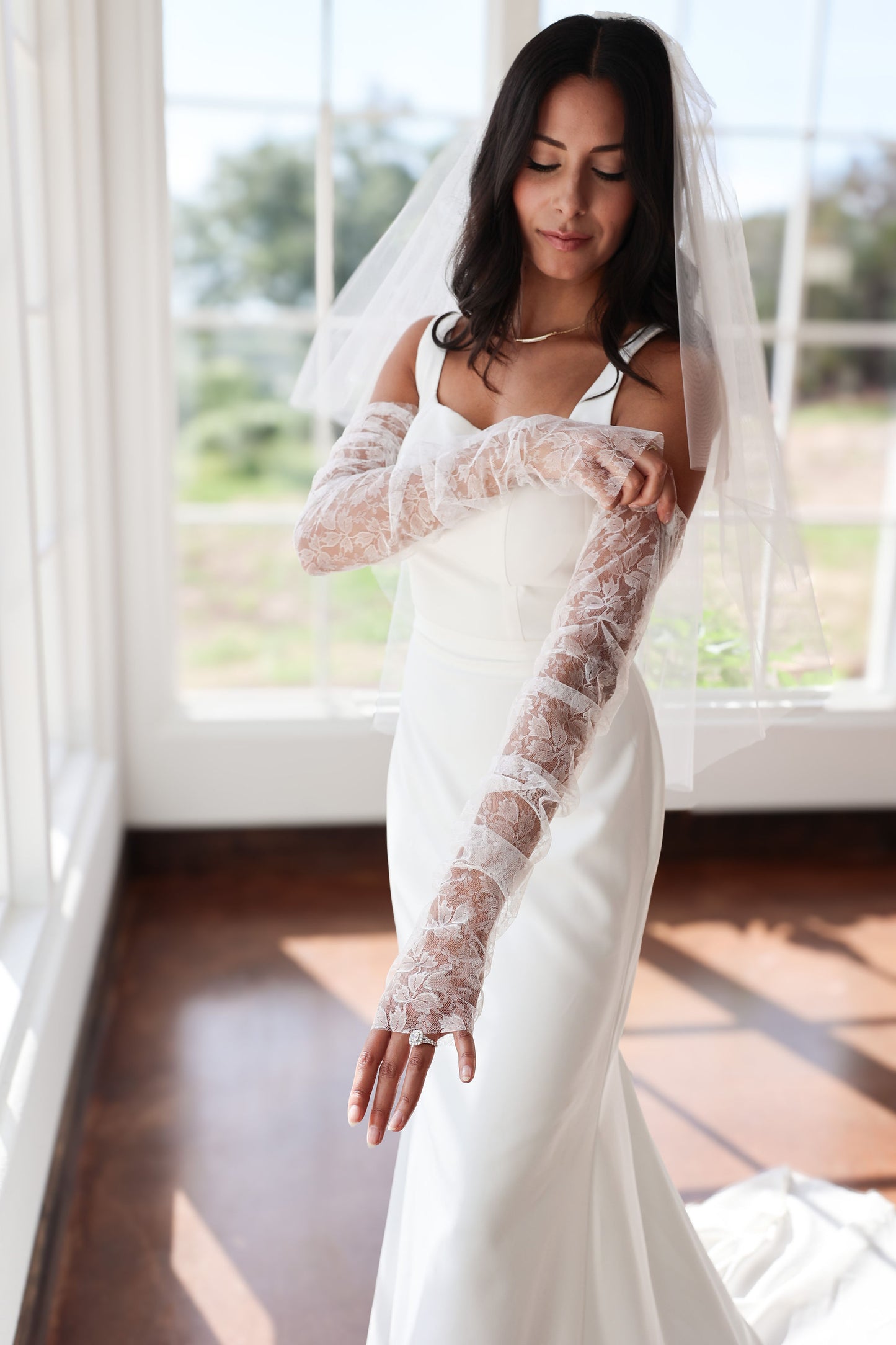 Lennox Lace Wedding Sleeves - Petite Marie Boutique Petite Mariee Boutique Lennox Lace Wedding Sleeves - Petite Marie Boutique Petite Mariee Boutique
