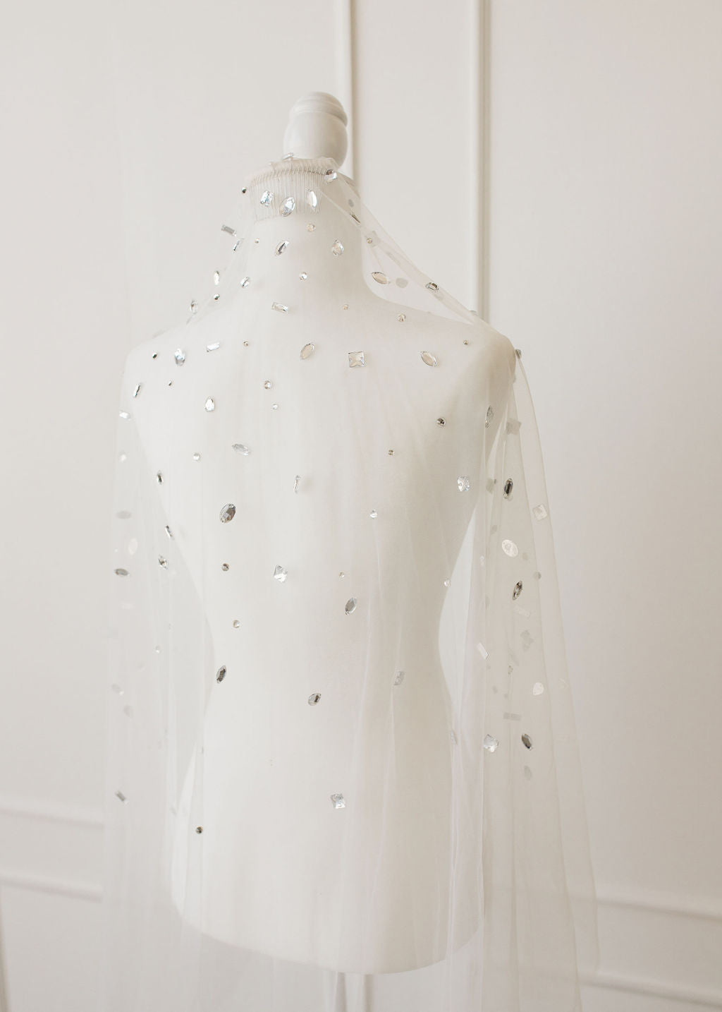 Lisa Crystal Veil