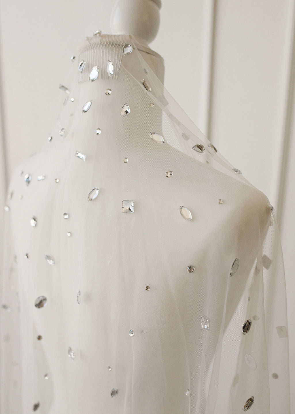 Lisa Crystal Veil