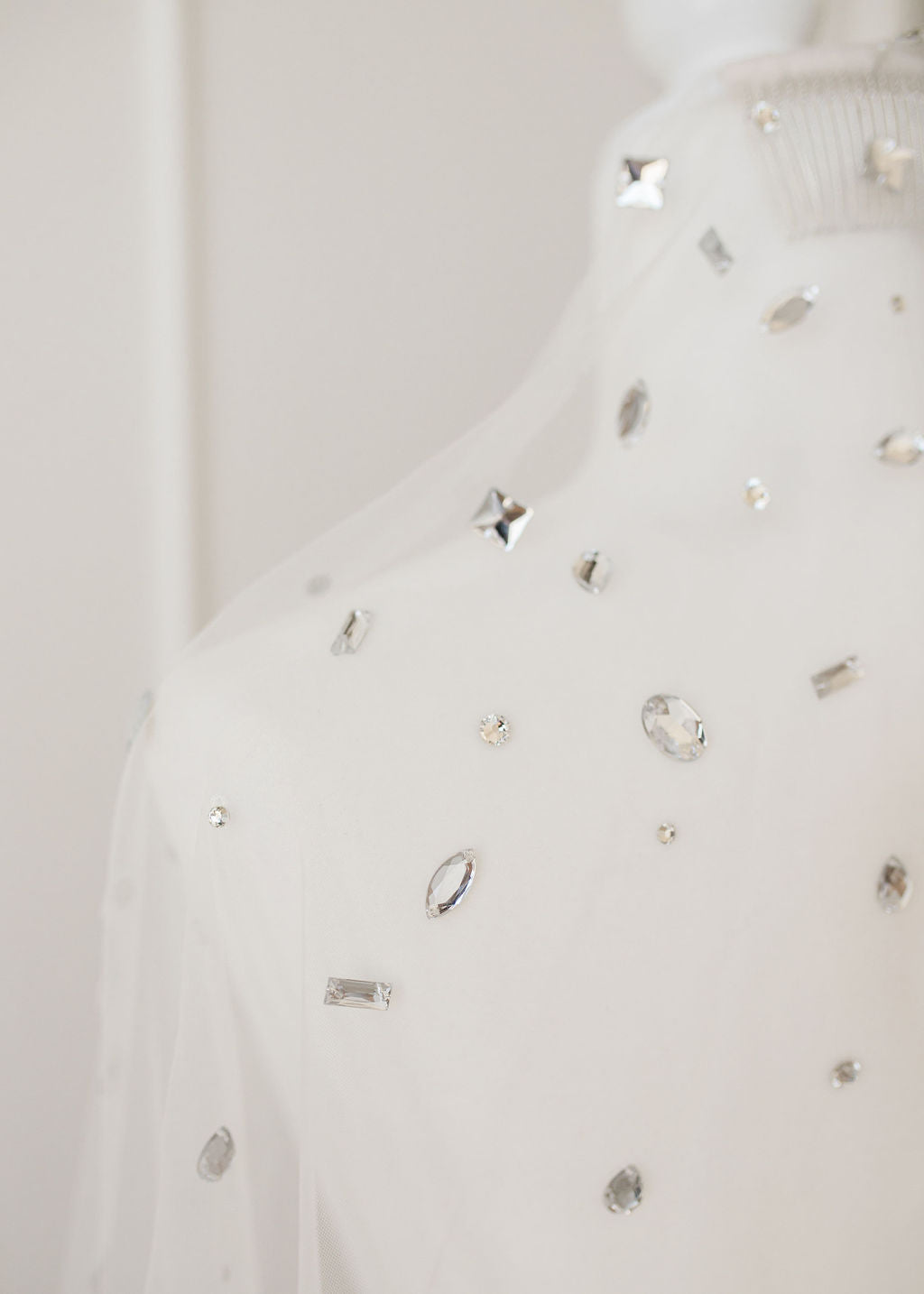 Lisa Crystal Veil